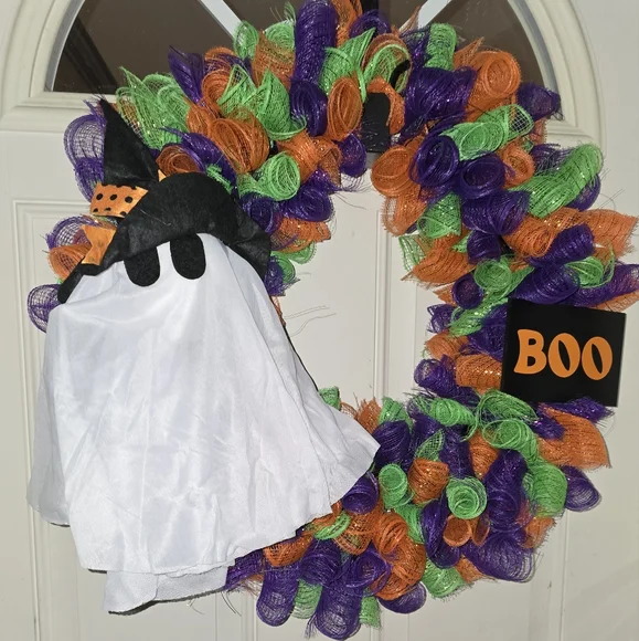 Ghost halloween wreath- handmade